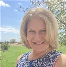 Joellen Wright's Instagram, Twitter & Facebook