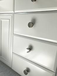 Hand Painting Or Spraying Cabinets What Is Better Spray Painting Wood Furniture Best Spray Paint Spray Paint Furniture