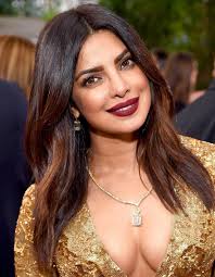 An Exclusive Behind The Scenes Look At Priyanka Chopra S Golden Globes Makeup Priyanka Chopra Hair Priyanka Chopra Makeup Priyanka Chopra