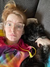 SUL SUL SIMMERS so, I chose the new modern luxe kit just for the pillow  accessorie alone 😅 Which kit did you choose? Or did u snatch up both??