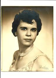 Helen Standish's Instagram, Twitter & Facebook