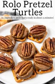 Rolo Pretzel Turtles Chocolate Caramel Pecan Treats Mom S Dinner Recipe Rolo Pretzels Pretzel Bites Recipes Delicious Food Gifts