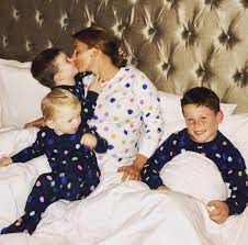 Super angebote für wayne rooney hier im preisvergleich. Pregnant Coleen Rooney Sparks Reconciliation Rumours With Wayne As She Posts Cute Pic In Bed With Her Three Sons