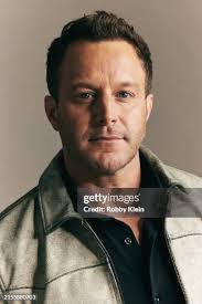 1,576 Easton Corbin Photos & High Res Pictures