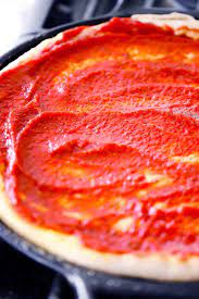 In the past, i have added red peppers and spinach, but who's to say you could not add mushrooms or more or less spice. Homemade Pizza Sauce 10 Minutes Thick And Rich Bowl Of Delicious