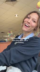 Melissa Schoonover's Instagram, Twitter & Facebook