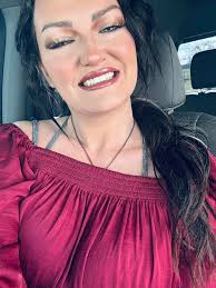 Hi all🌺which dentist would you recommend above others please?