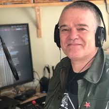 Mr and Mrs Dursley, o nummer fower, Privet Loan, were prood tae say that  they were gey normal, thank ye verra much"