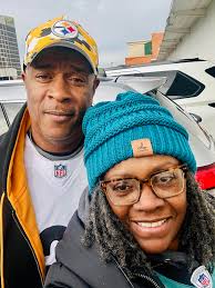 Husband and wife week. If you are still proud to be married to your spouse  copy and paste with the year you got married. ❤️2000