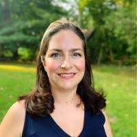 Diana Reinhardt's Instagram, Twitter & Facebook