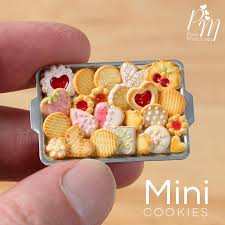 Paris Miniatures Miniature Cookies Www Parisminiatures Etsy Com Miniature Food Miniature Crafts Miniatures