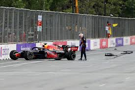 Positionen, rundenzeiten, aktuelle und vergangene sieger sowie nach aufklärung der reifenschäden: Formel 1 Ticker Nachlese Baku Reaktionen Zum Chaos Finish