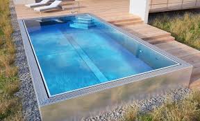 Pool Im Garten Oder Im Haus Bauen 110 Bilder Von Schwimmbecken In 2020 Pool Im Garten Kleiner Pool Design Gartenpools