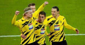 Assisted by felix passlack with a cross. Latest Mateu Morey News Transfer News Injury News And Update Bvb Watch