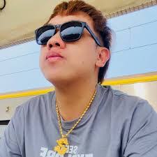 Kenneth Crespo's Instagram, Twitter & Facebook