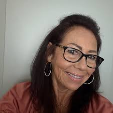 This was my mum, Anna Minchella, (Reale). Does anyone remember her?I would  also like to know more about my grandfather and grandmother