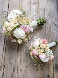 Finde diesen pin und vieles mehr auf hochzeitsblumen und brautstrauß von hochzeitskiste. Brautstrauss Vintage Pastell Romantisch Brautstrauss Vintage Brautstrauss Braut Blumen