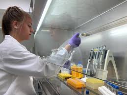 Za rešitev problema: Sonja Kosir '17 conducts STEM research abroad in  Slovenia