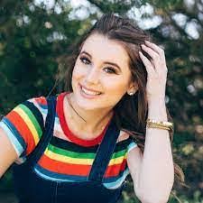 Serena Cagle's Instagram, Twitter & Facebook