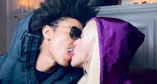 Madonna and her boyfriend, ahlamalik williams, arrive at chiltern firehouse at 1:30 a.m., following her final night of concerts at the london palladium. Madonna And Her Boyfriend Share A Smoke Filled Kiss Blacgoss