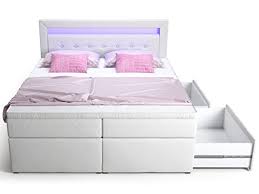 Die hochwertige matratze ist mit einem abziehbarem überzug ausgestattet. Bett Mit Schubladen Finde Dein Funktionsbett Mit Bettkasten