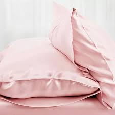 Tertarik untuk membuat sarung bantal sederhana dari bahan kain. 4 Kain Pembungkus Bantal Yang Paling Sesuai Info Bantal Indonesia