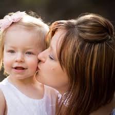 Shannon Kloos's Instagram, Twitter & Facebook