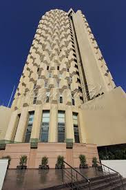 Hbl has grown its branch network to over 1,700 branches, +2,000 atms and serving 20 million customers in 15 countries. Habib Bank Plaza Karachi City Roads Beautiful Pakistan Pakistan