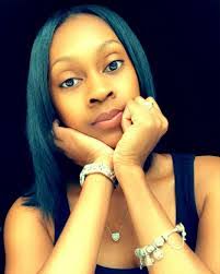 Estella Grant's Instagram, Twitter & Facebook