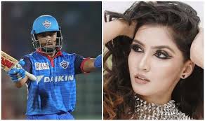 Prithvi shaw is an indian cricket player. 7ikdkk0eriwzmm