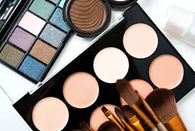 5 best makeup palettes for travel