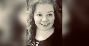 Heidi Reinhardt's Instagram, Twitter & Facebook