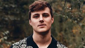 Run to You" : l'autre hit de Tom Gregory avant "Fingertips"