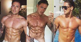 Stephen bear is an english reality tv star, who won the 18th series of 'celebrity big brother', in 2016. Who Is Stephen Bear Celebrity Big Brother Star S Sexiest Instagram Pictures Huffpost Uk