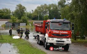 Zalanych zostało kilkadziesiąt budynków mieszkalnych. Krakow Po Ulewie Zalane Ulice Nie Dziala Sygnalizacja Tvn24