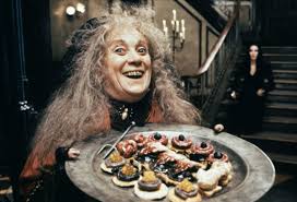 Mamie Addams La Famille Addams Cuisine Halloween Maison Famille Addams