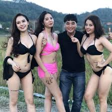Ns giang còi cả 1 thời cống hiến cho nghệ thuật và được khán giả, bạn bè mến mộ. He Lá»™ Vá» 3 Chan Dai Tren Sieu Xe Cung Quang Teo Diá»…u Phá»' Nao Loáº¡n Khu Cáº§u Giáº¥y