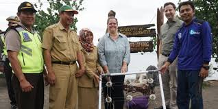 We did not find results for: Ke Banyuwangi Konjen As Makan Di Rumah Apung Halaman All Kompas Com