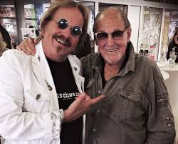 Eberhard cohrs & herbert köfer_die apfelkerne. Frank Zander Herbert Kofer Zum 100 Geburtstag Mensch Herbert Allet Jute Zum Geburtstag Und Lass Es Krachen Du Bist Bis Heute Fur Viele Menschen Ein Vorbild In Sachen Humor Und Menschlichkeit