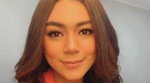 Thalita sadar dennis adalah pria pilihannya sehingga baik buruknya ia harus mengimbangi. Keturunan Minang Ini Menu Spesial Thalita Latief Di Bulan Ramadan Poskota Co Id