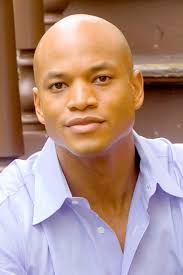 Best selling author keynote speaker for luncheon