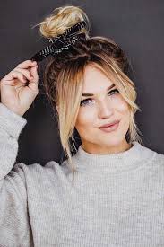 27 Flattering Hairstyles That Can Beautify Your Big Forehead Side Bangs Hairstyles Haircut For Big Forehead Thick Hair Styles