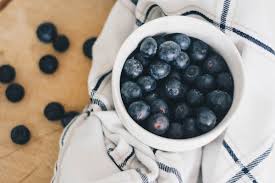 Let's be honest, snacks are the most important meal of the day. 5 Healthy Snacks For Nighttime Weight Loss