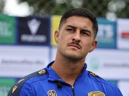 Sport Confidential: Taylan May cancella i suoi account sui social mentre le  speranze di un ritorno nella NRL svaniscono : r/nrl