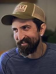 Christopher Wininger's Instagram, Twitter & Facebook