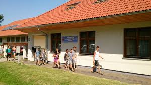 László kazai fent van a facebookon. Reformatus Udulo Balatonfenyves Madeelousi