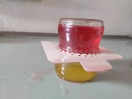 Hier findest du spannende experimente benötigt werden nur ungefährliche gegenstände, die in jedem haushalt zu finden sind. Experimente Fur Zu Hause Markgrafin Wilhelmine Gymnasium Bayreuth