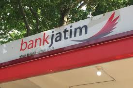 Jun 25, 2021 · baca juga: Perjalanan Ani Pegawai Bank Jatim Gelapkan Uang Nasabah Rp 7 7 Miliar Untuk Biaya Suami Jadi Anggota Dprd Halaman All Kompas Com