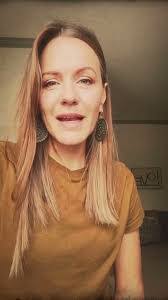 Erna Cox's Instagram, Twitter & Facebook