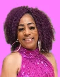 Vivian Jean's Instagram, Twitter & Facebook